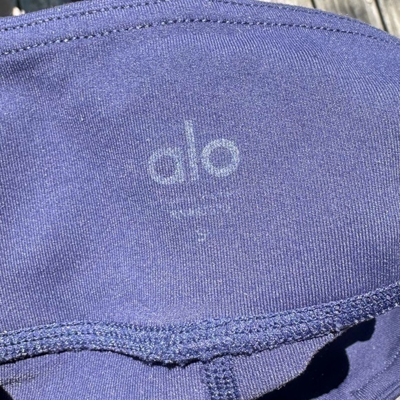 ALO Yoga 7/8 High-Waist Moto Legging (Small) - Picture 4 of 11